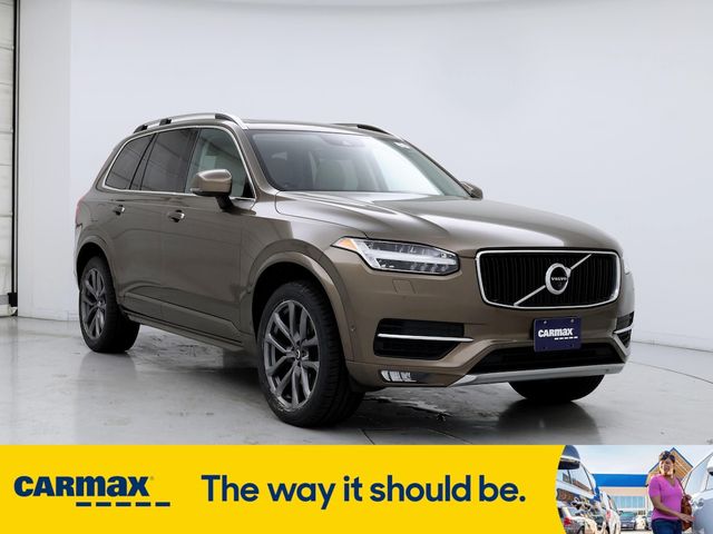 2017 Volvo XC90 Momentum