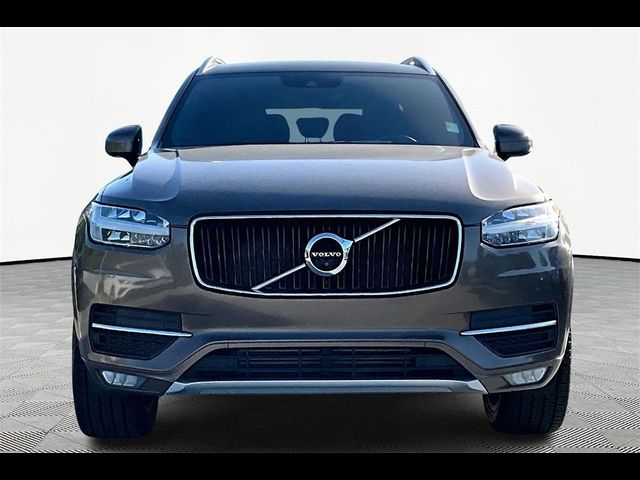 2017 Volvo XC90 Momentum