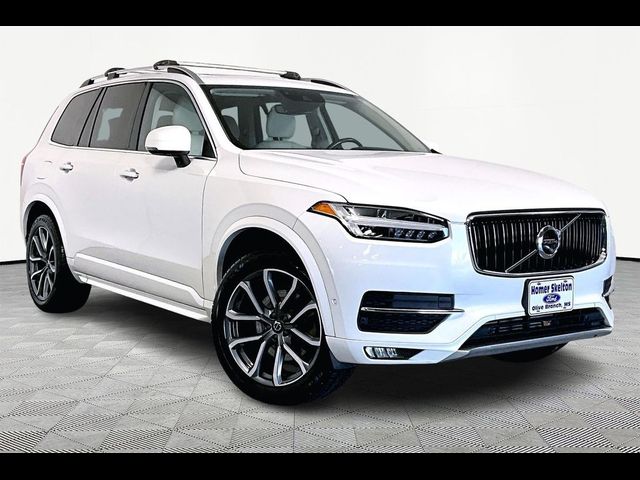 2017 Volvo XC90 Momentum