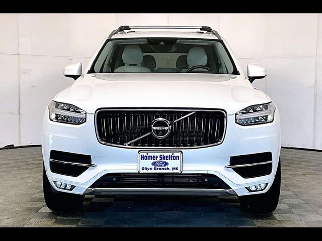 2017 Volvo XC90 Momentum