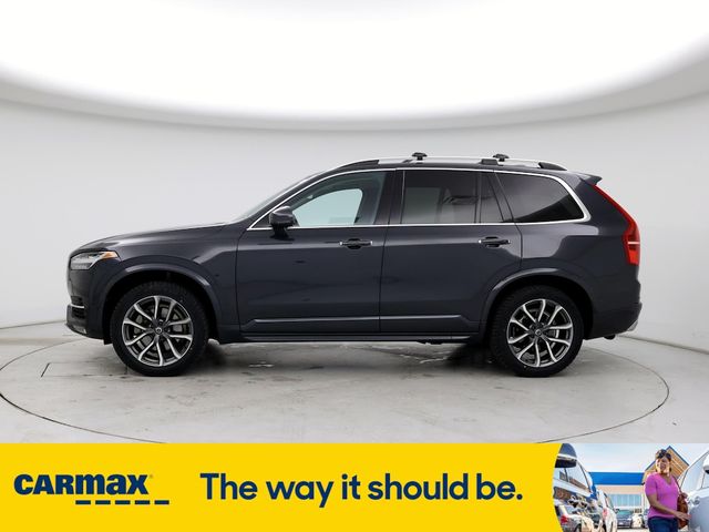 2017 Volvo XC90 Momentum