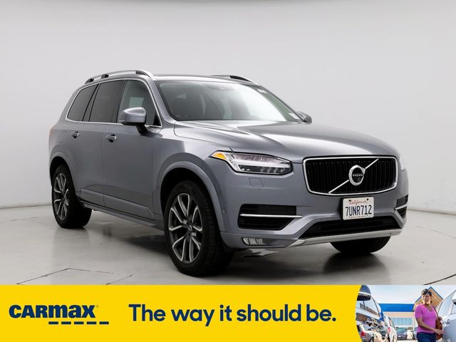 2017 Volvo XC90 Momentum