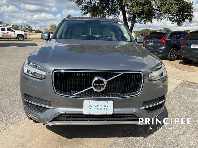 2017 Volvo XC90 Momentum