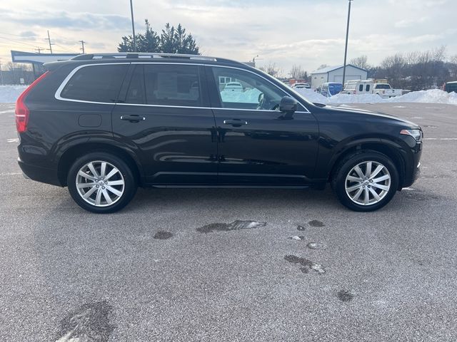 2017 Volvo XC90 Momentum