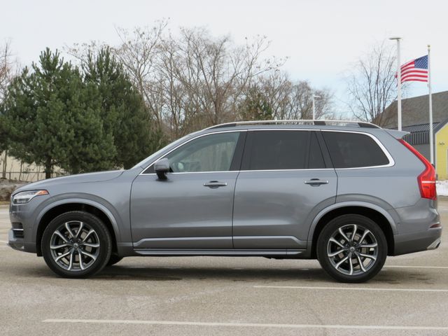 2017 Volvo XC90 Momentum