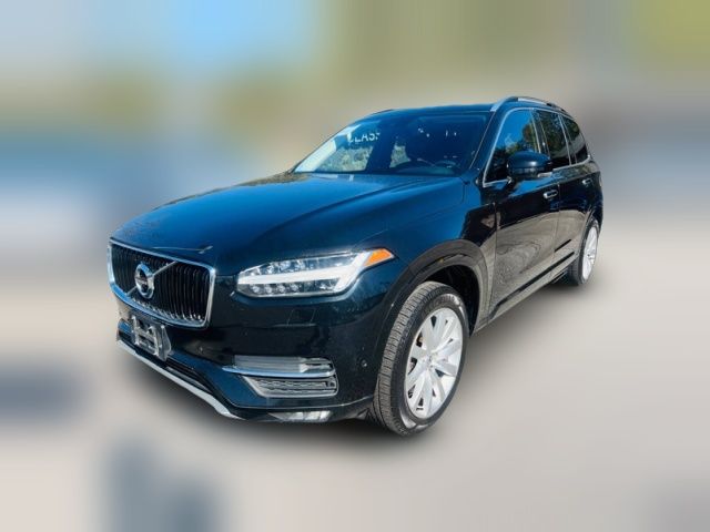 2017 Volvo XC90 Momentum