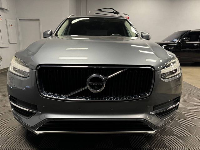 2017 Volvo XC90 Momentum