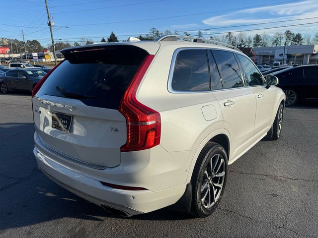 2017 Volvo XC90 Momentum