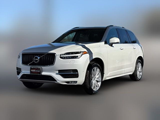 2017 Volvo XC90 Momentum