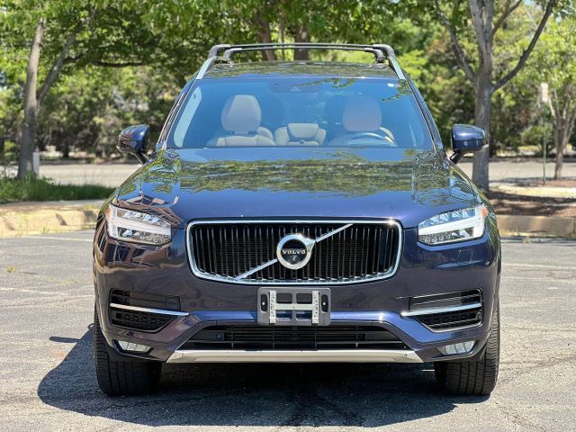 2017 Volvo XC90 Momentum