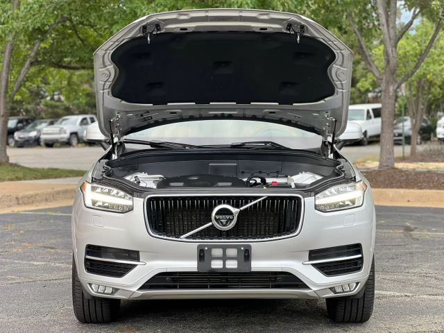 2017 Volvo XC90 Momentum