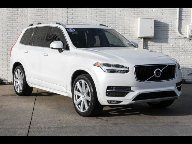2017 Volvo XC90 Momentum