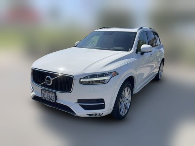 2017 Volvo XC90 Momentum