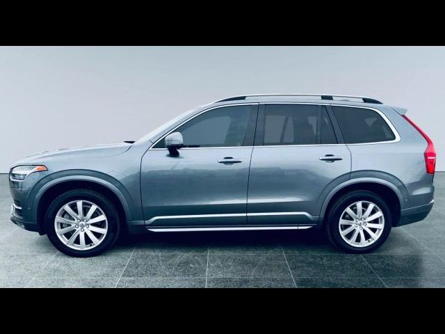 2017 Volvo XC90 Momentum