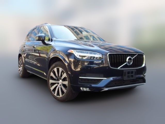 2017 Volvo XC90 Momentum