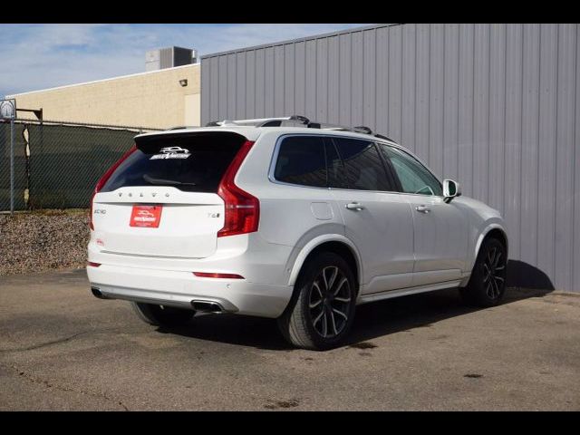 2017 Volvo XC90 Momentum