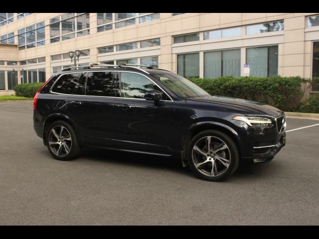 2017 Volvo XC90 Momentum