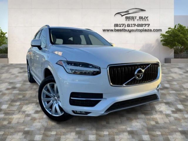 2017 Volvo XC90 Momentum