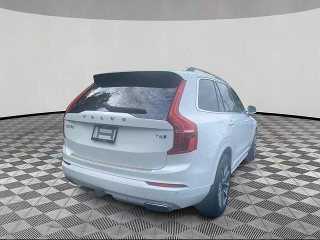 2017 Volvo XC90 Momentum