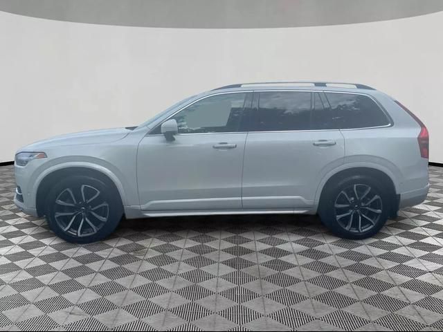 2017 Volvo XC90 Momentum