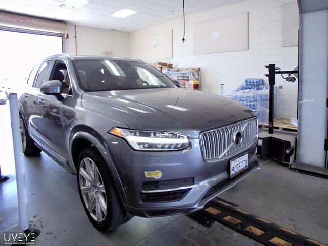 2017 Volvo XC90 Inscription