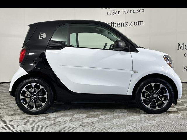 2017 smart Fortwo Electric Drive Passion