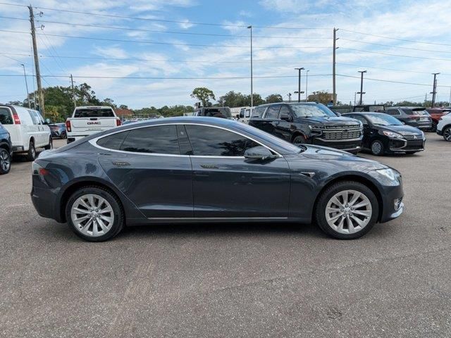 2017 Tesla Model S 90D