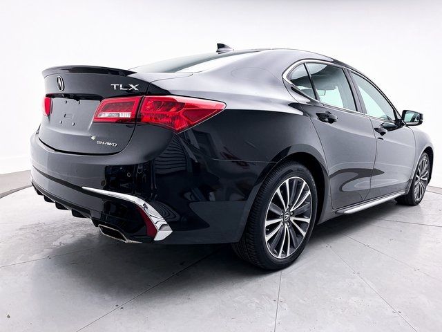 2018 Acura TLX Advance