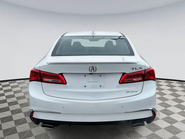 2018 Acura TLX Advance