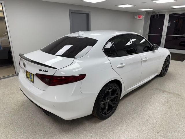 2018 Alfa Romeo Giulia Base