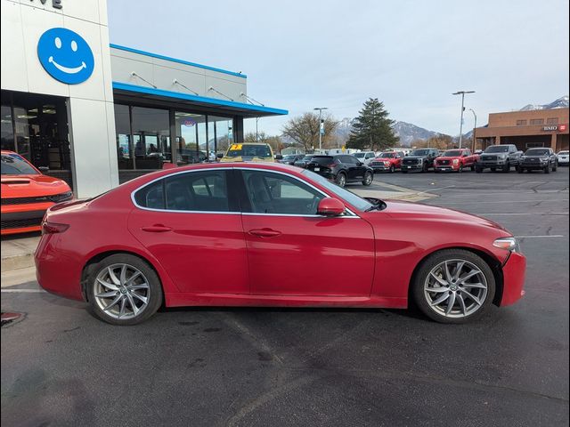 2018 Alfa Romeo Giulia Base