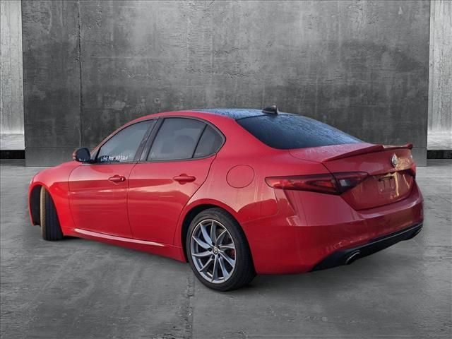 2018 Alfa Romeo Giulia Base