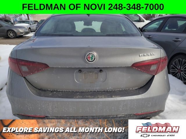 2018 Alfa Romeo Giulia Base