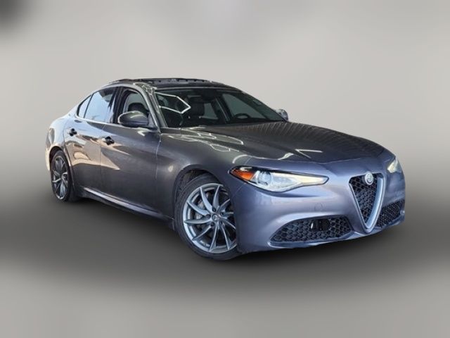 2018 Alfa Romeo Giulia Base