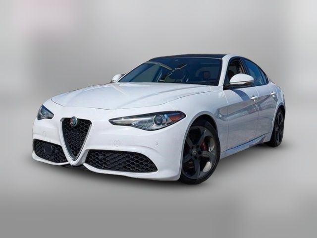 2018 Alfa Romeo Giulia Base