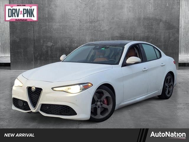 2018 Alfa Romeo Giulia Base