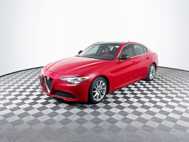 2018 Alfa Romeo Giulia Base