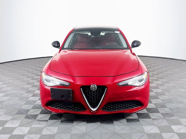 2018 Alfa Romeo Giulia Base