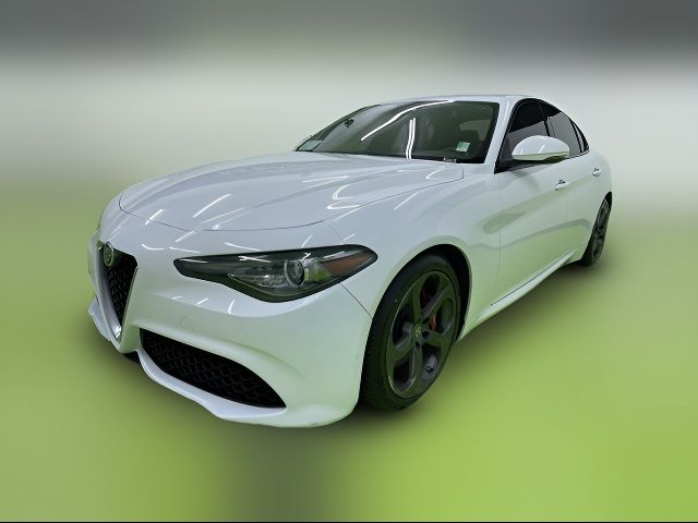 2018 Alfa Romeo Giulia Base