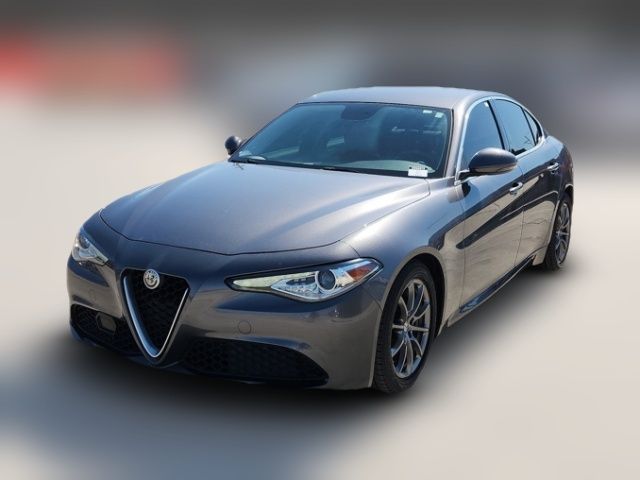 2018 Alfa Romeo Giulia Base