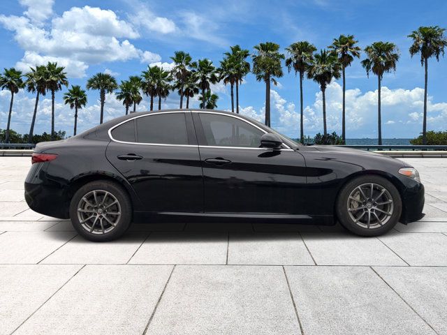 2018 Alfa Romeo Giulia Base