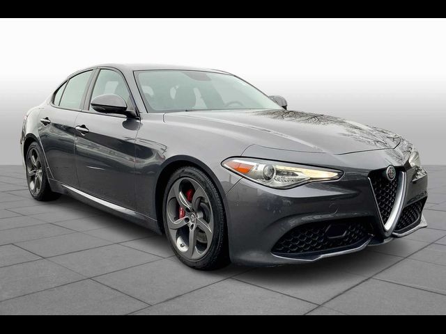 2018 Alfa Romeo Giulia Base