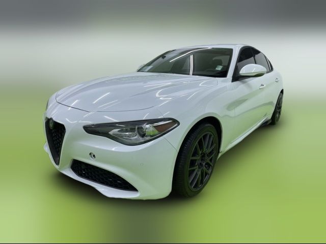 2018 Alfa Romeo Giulia Base