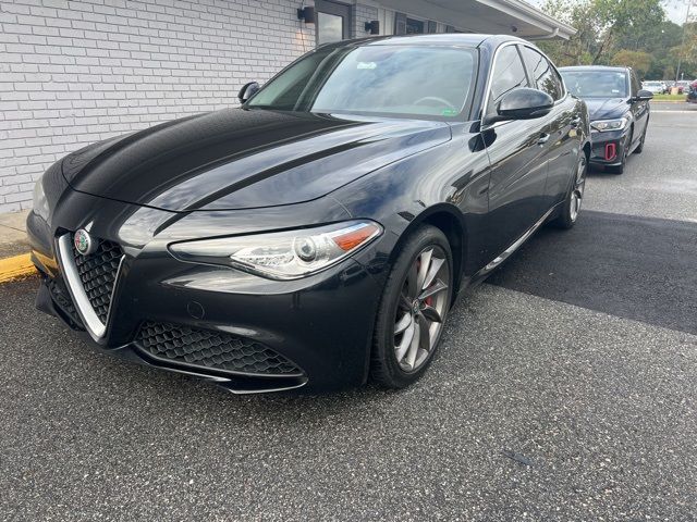 2018 Alfa Romeo Giulia Base