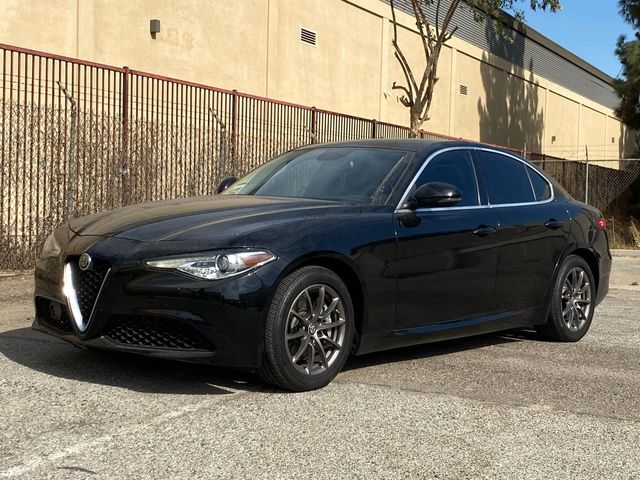 2018 Alfa Romeo Giulia Base