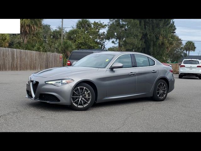 2018 Alfa Romeo Giulia Base