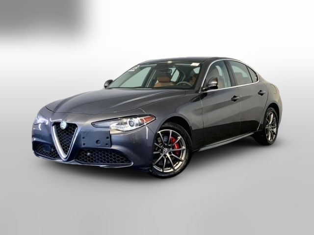 2018 Alfa Romeo Giulia Base