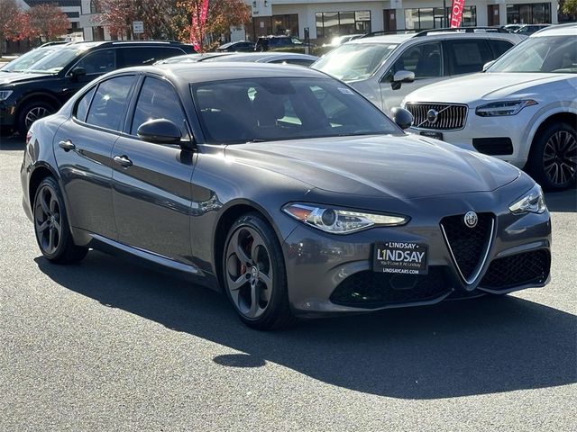 2018 Alfa Romeo Giulia Base