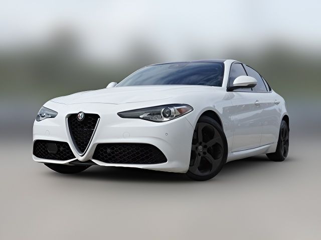 2018 Alfa Romeo Giulia Base