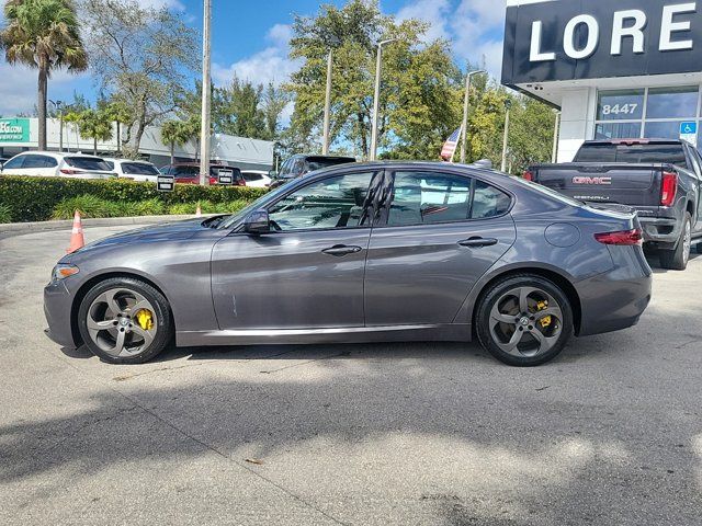 2018 Alfa Romeo Giulia Base